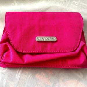 Baggallini Pink Mini Convertible Crossbody Wallet